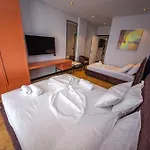 Lili2 4* Sarandë