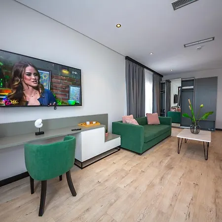 Lili2 Hotel 4*