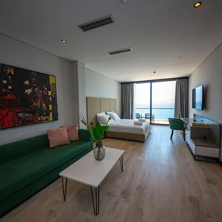 Lili2 Hotel 4*