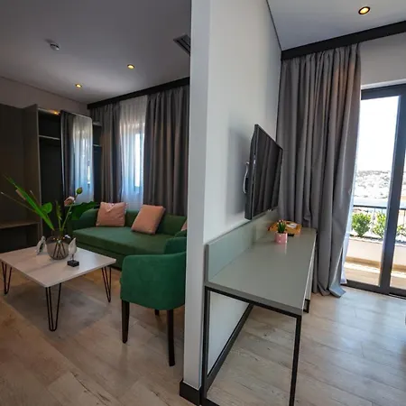 Lili2 Hotel 4*