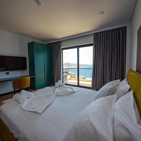 Lili2 Hotel 4*