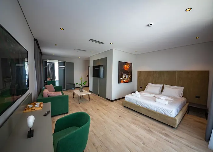 Lili2 Ξενοδοχείο 4*